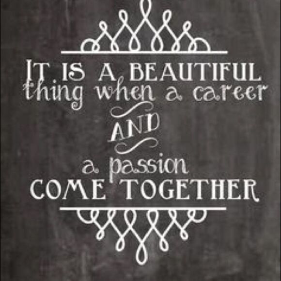 10/$25🦋 The Classic Galaxy Knit Black & Tan Tank - Size XS - Picture 9 of 9